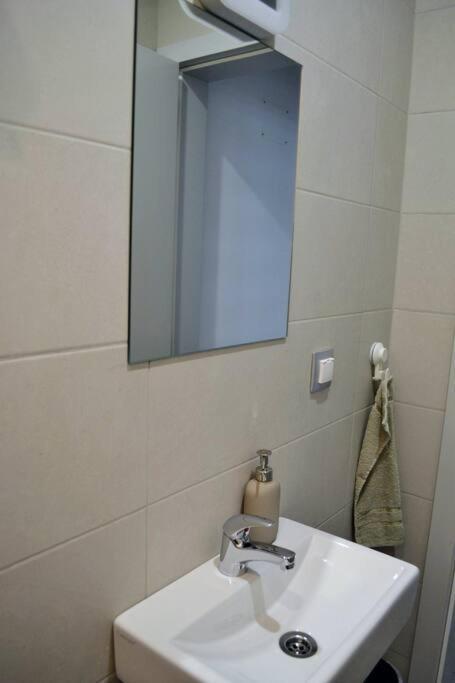 Apartemen Modern Center 2 Bedroom *